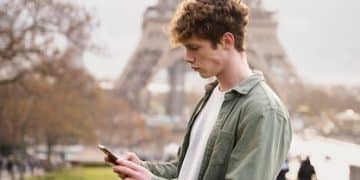 Travel Smarter: Top Apps for Cheap Flights & Hotels - Cover Image