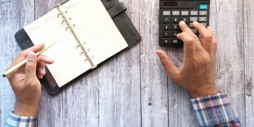 Debt Settlement: Risks, Rewards, & Decision-Making Guide - Cover Image