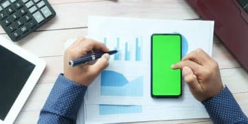 Track Your Expenses Effectively in 2025: A Comprehensive Guide - Cover Image